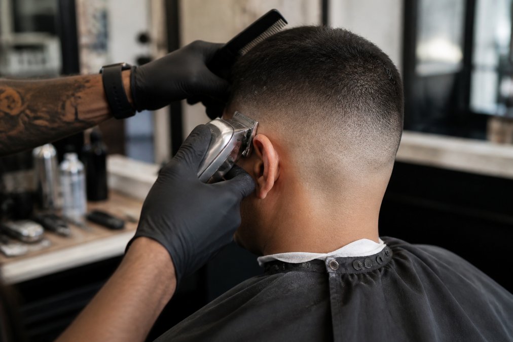 Best Clipper Blades for Bald Fades: 2026 Pro Guide