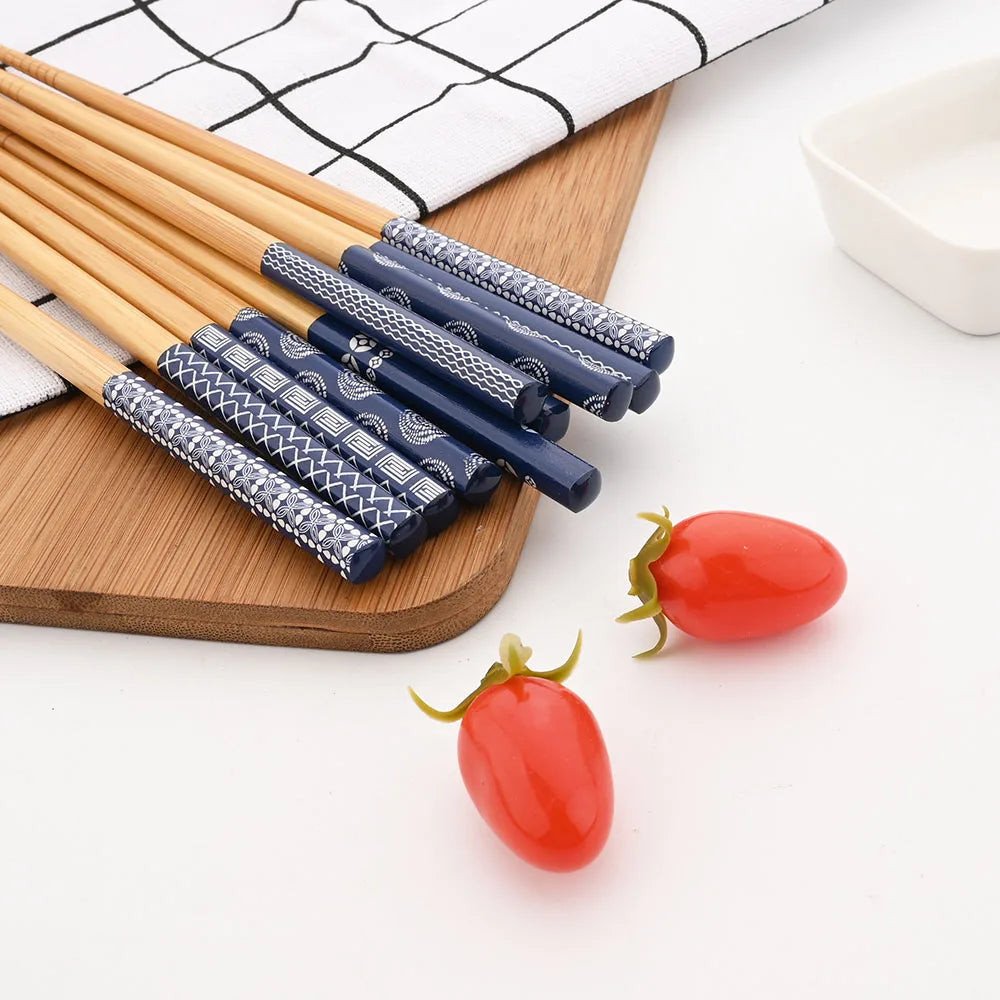 Eco-Friendly Reusable Bamboo Chopsticks Set – 5 Pairs Handmade Japanese Wooden Tableware for Sushi & Everyday Dining