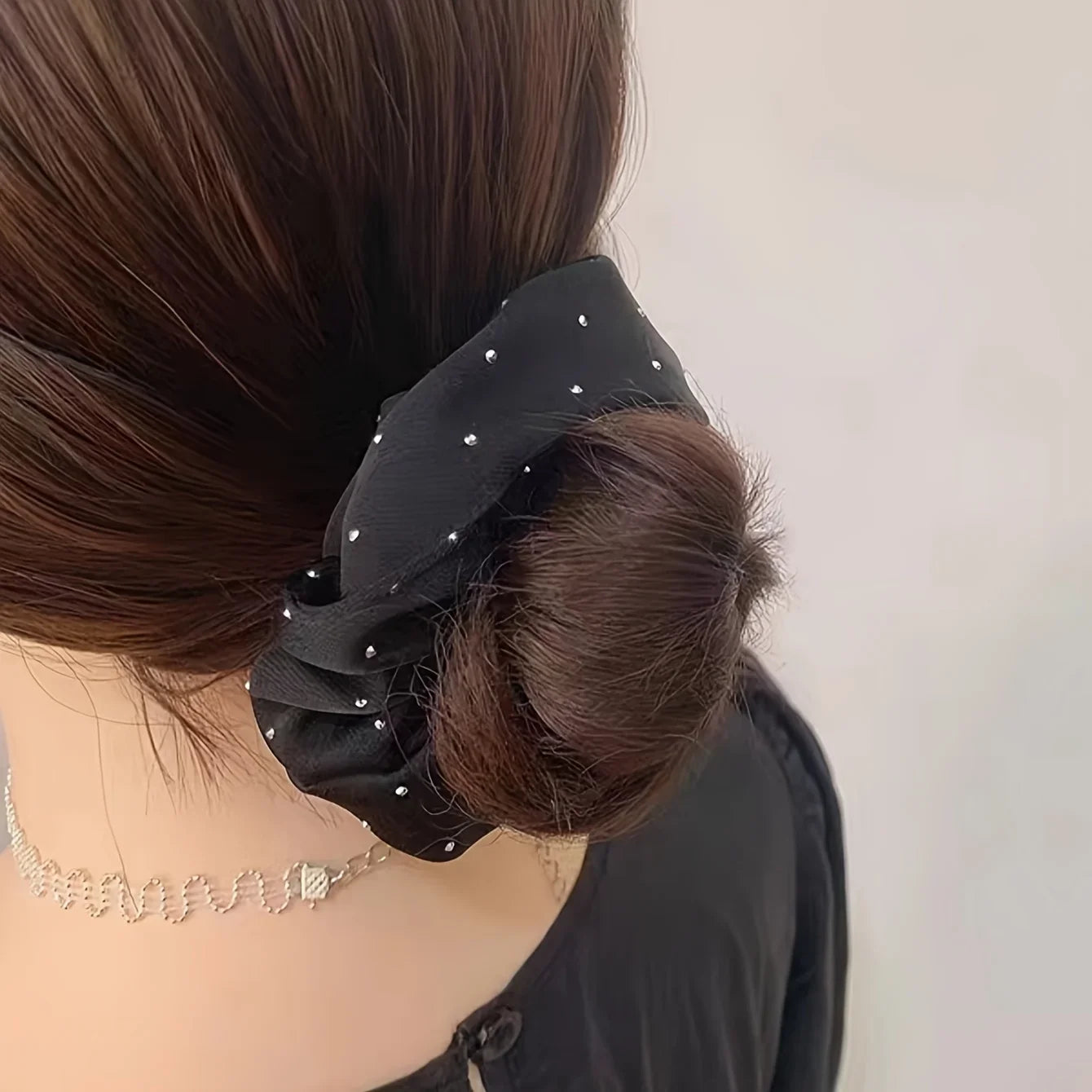1/3PCS Satin Scrunchies with Rhinestones – Soft & Comfortable Hair Ties for Ponytails and Stylish Hair Accessories