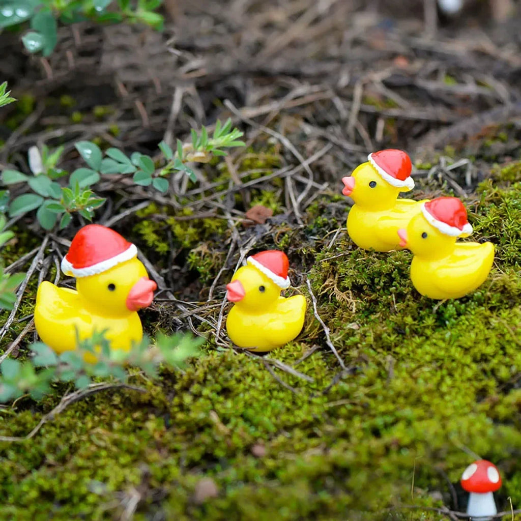 50Pcs Christmas Mini Duck Figurine Animal Ornaments Crafts Gift for Desk Pot Landscape Garden Car Home Decoration Accessories