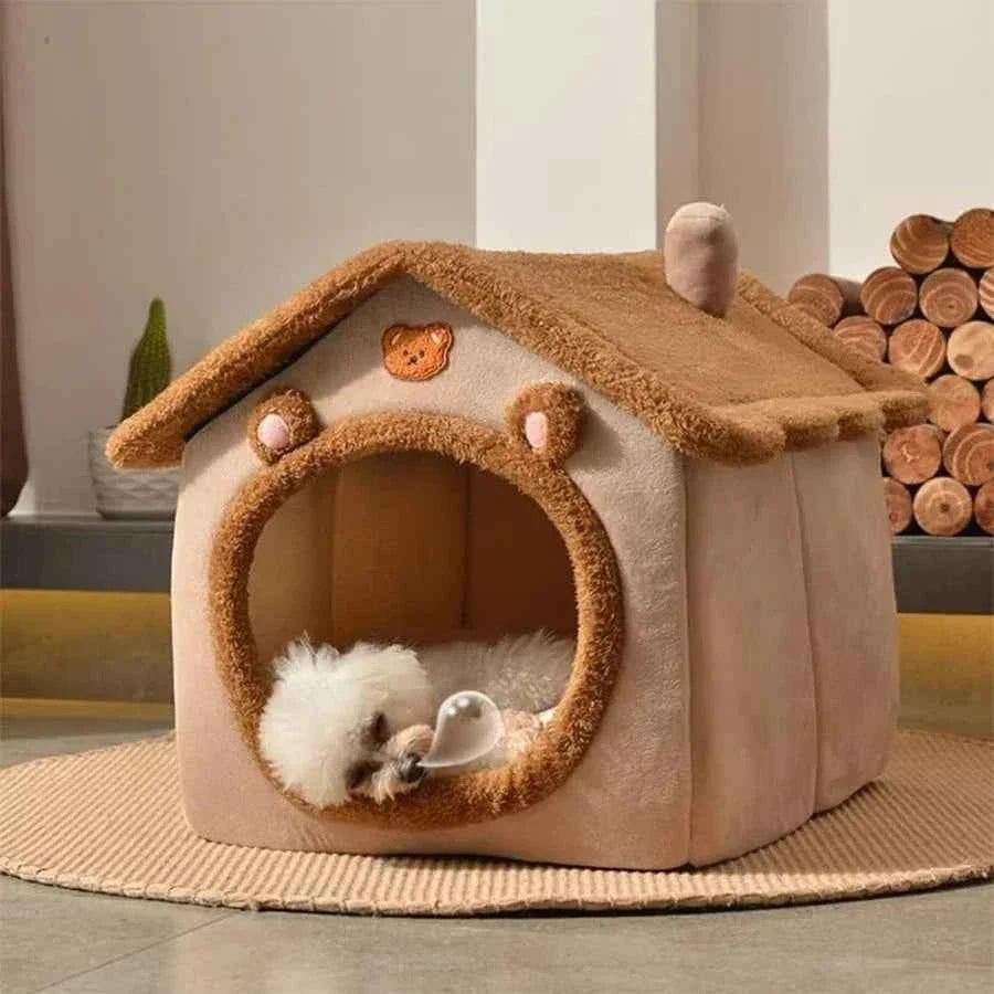 Cozy Heated Cat House for Winter Comfort