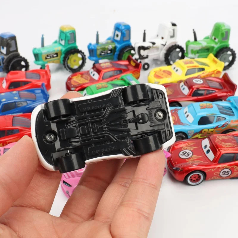 25 styles Lightning McQueen Disney Pixar Cars Toy 1:55 Metal Diecast Car Kids Toy Car
