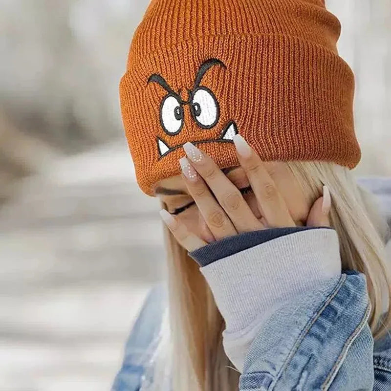 Angry expression embroidered knitted hat, warm woolen hat for men's and women'soutdoor sports events in autumn and winter
