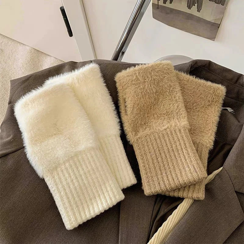 Women’s Soft Mink Fleece Fingerless Gloves – Knitted Plush Half-Finger Winter Mittens for Driving, Writing & Cold Weather Warmth