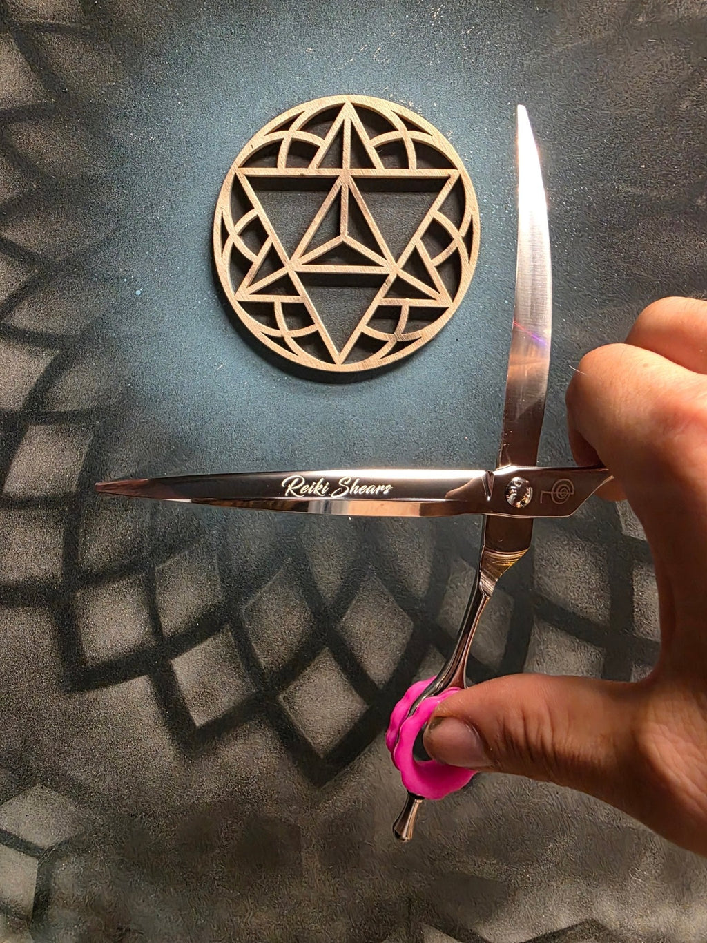 Reiki Shears - 7.5 Curved Axis