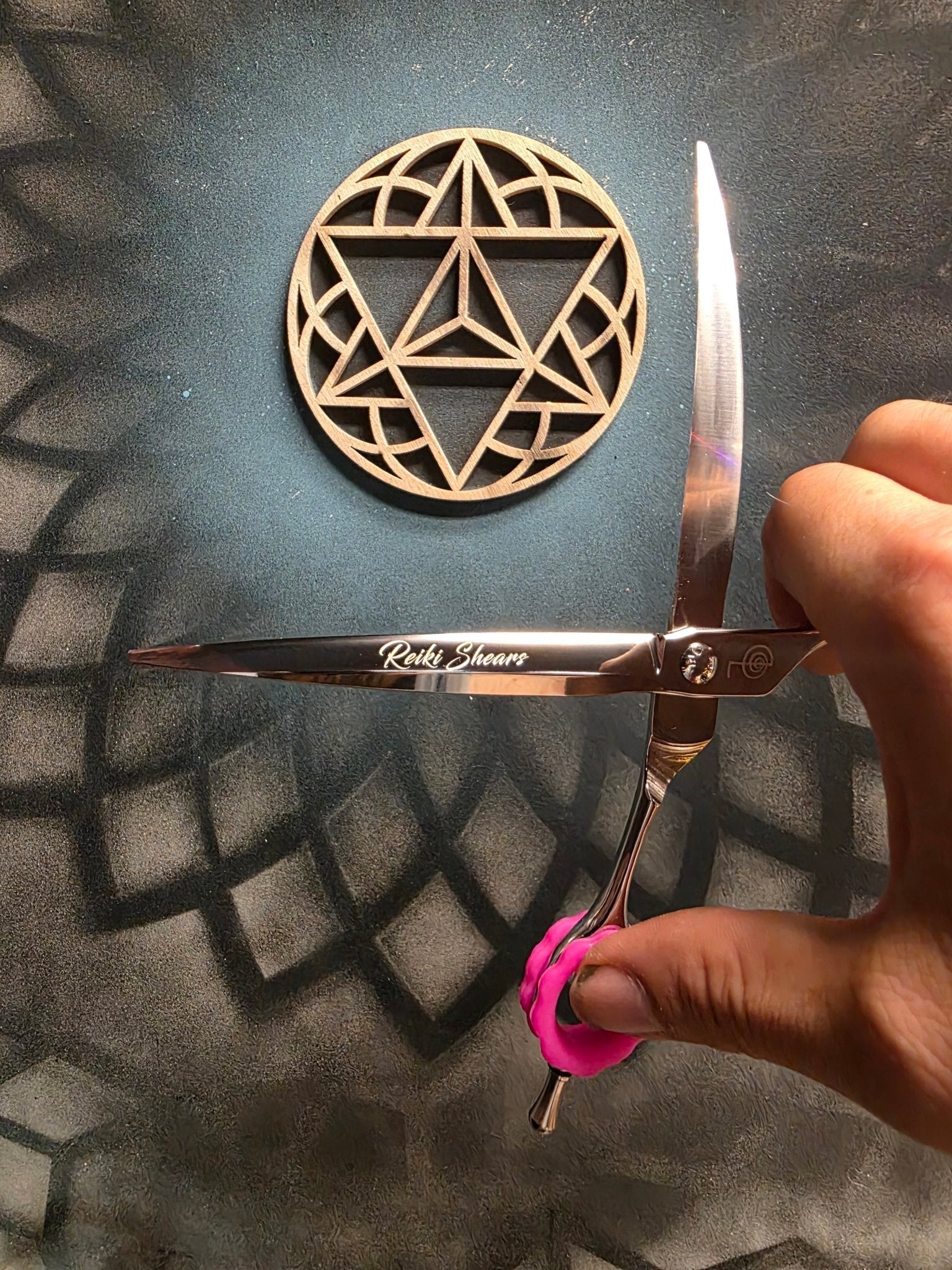 Reiki Shears - 7.5 Curved Axis
