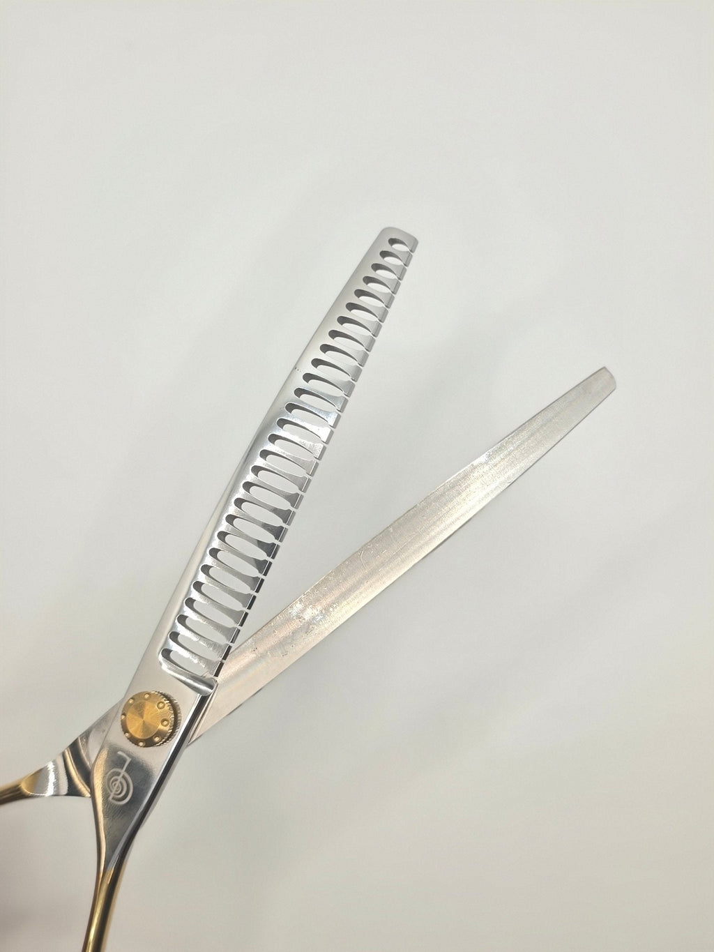 Reiki Shears - Golden Touch Midas Curved Chunker