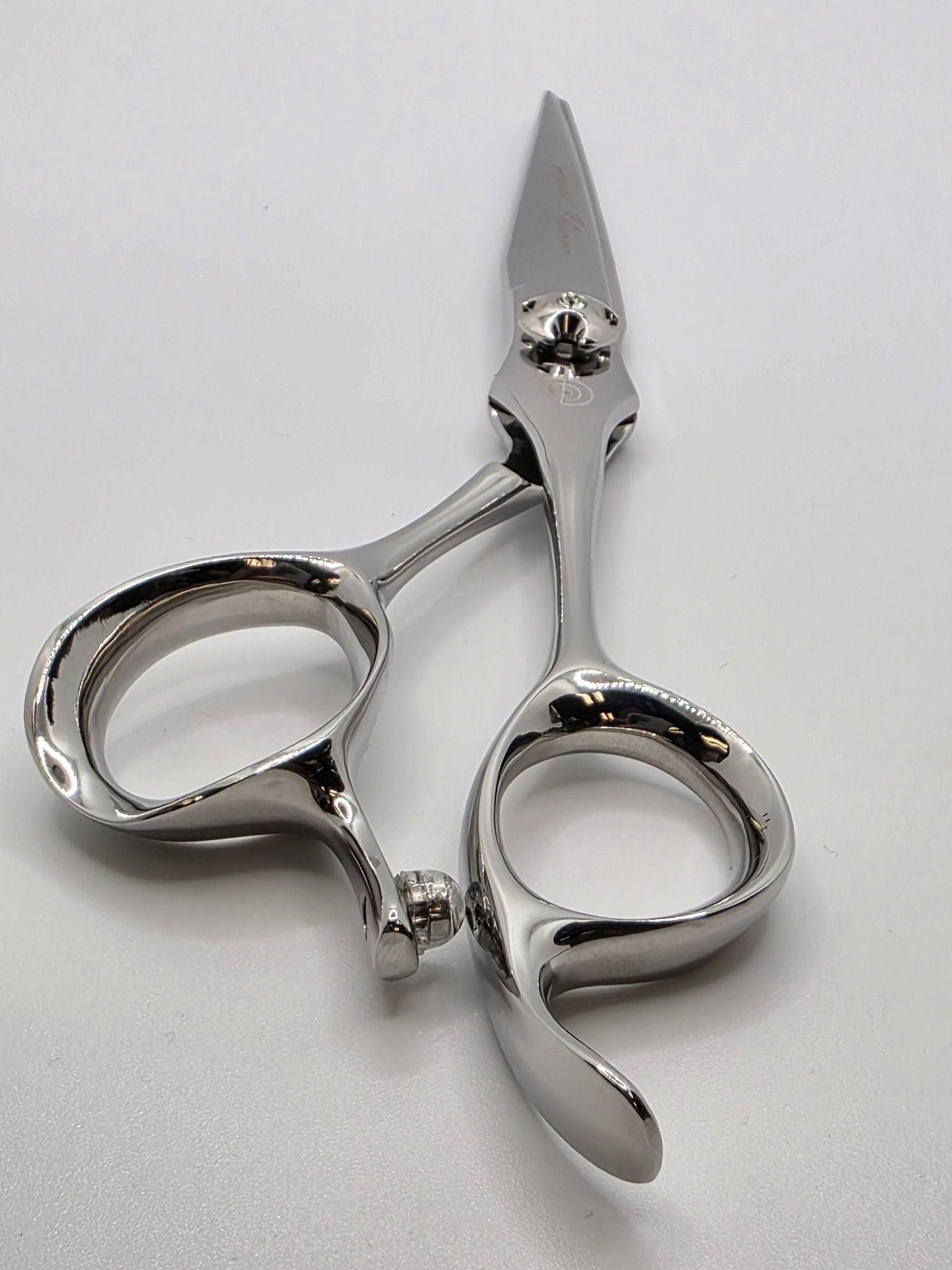 Reiki Shears - Knocker 6 Stylist Shear