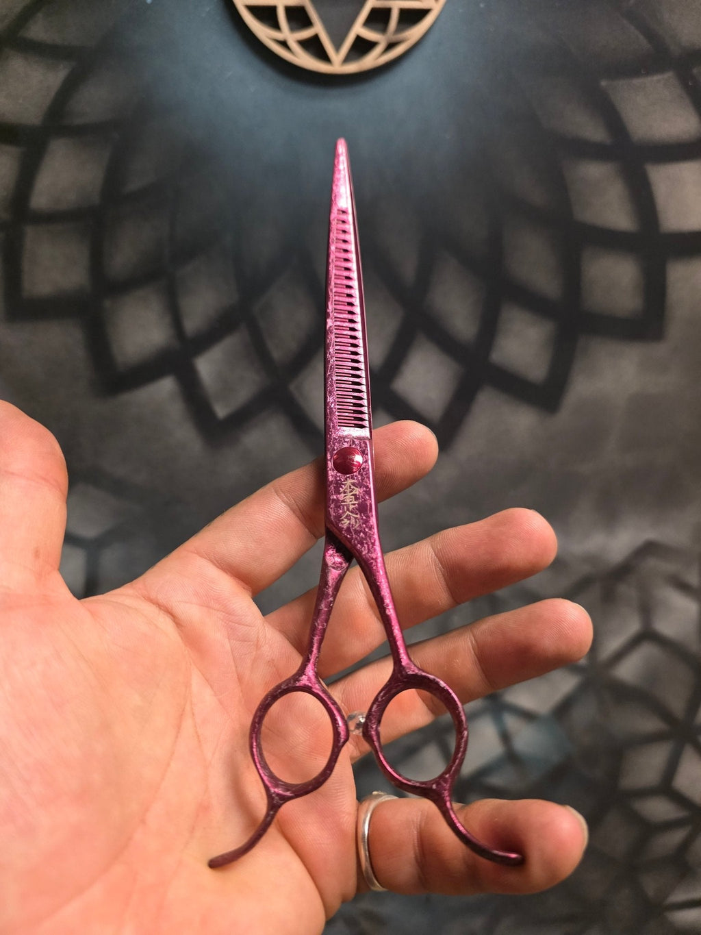 Reiki Shears - Pink Unicorn Reversed Curved Chunker