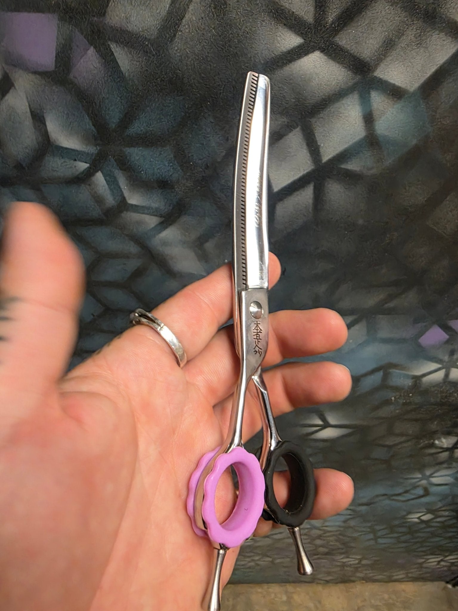 Reiki Shears - Left-Handed Curved Thinner - Southpaw Signature by Cat The Dog Groomer